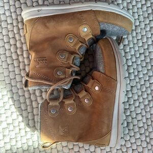 Sorel Women’s Explorer Boots